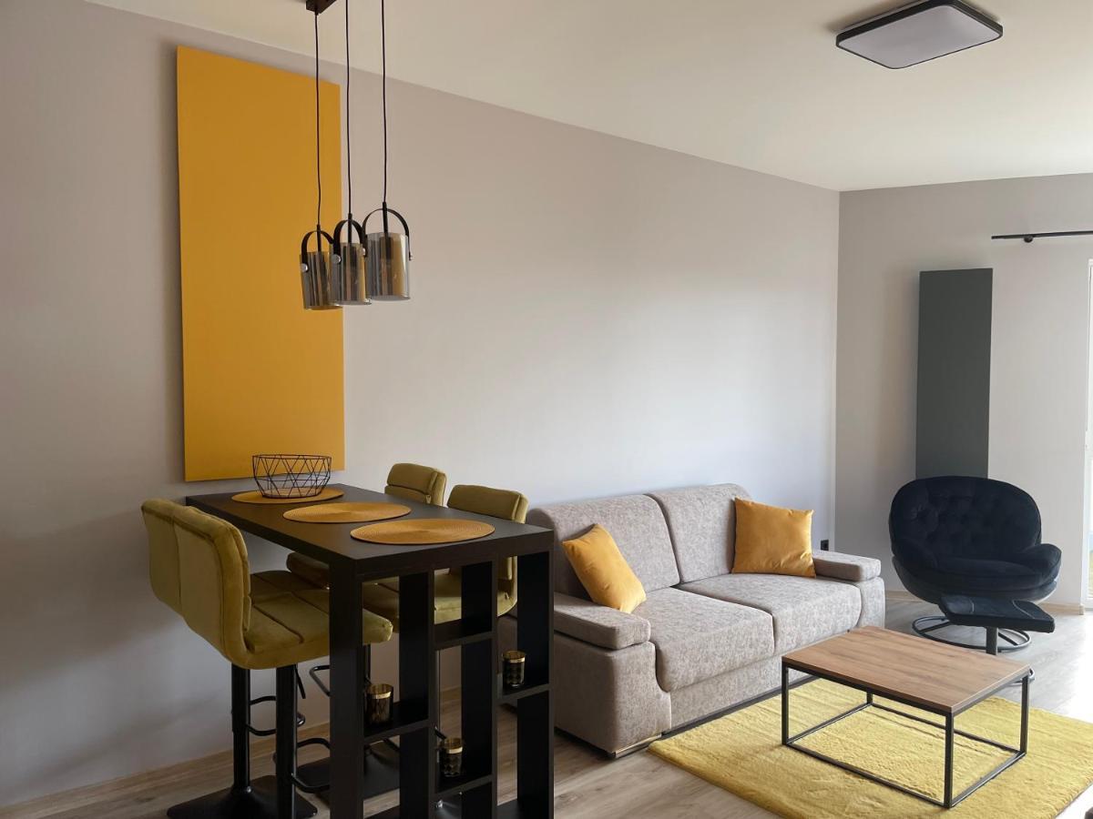 Apartament Elegance Yellow W Let'S Sea Basen&Spa Гонски Экстерьер фото