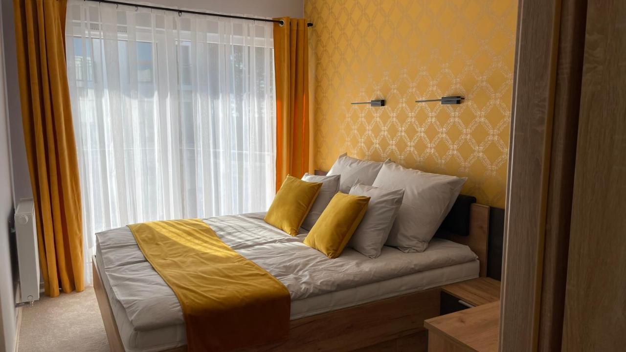 Apartament Elegance Yellow W Let'S Sea Basen&Spa Гонски Экстерьер фото