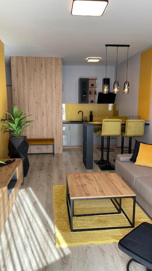Apartament Elegance Yellow W Let'S Sea Basen&Spa Гонски Экстерьер фото